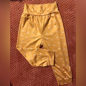 Good and White silky pants